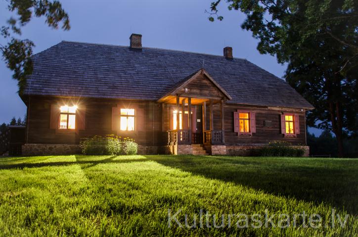 Raiņa muzejs "Tadenava"